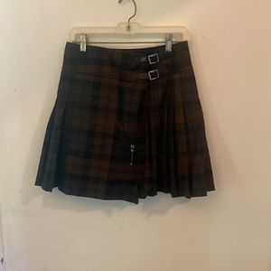 The House Of Bruar 100%Wool Mini Skirt Size 10.  EUC